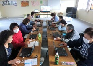 2012年東日本大震災支援_石巻パソコン教室実施（宮城県）